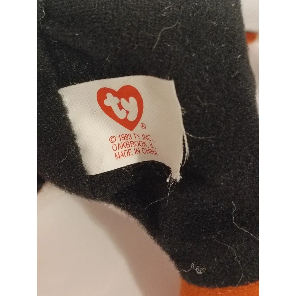 TY Beanie Baby WADDLE the PENGUIN